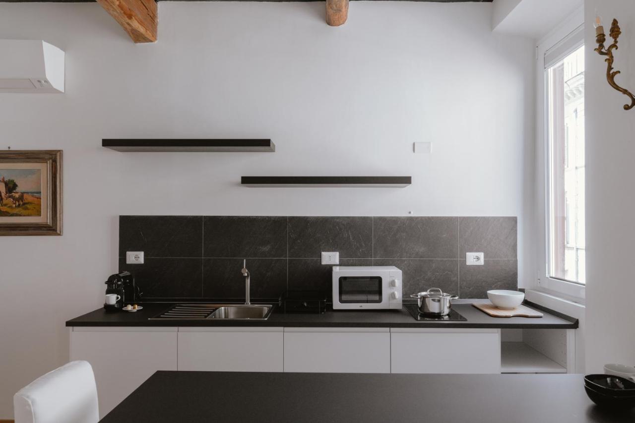 Charming Frattina - 2 Bathrooms New Apartment ローマ エクステリア 写真