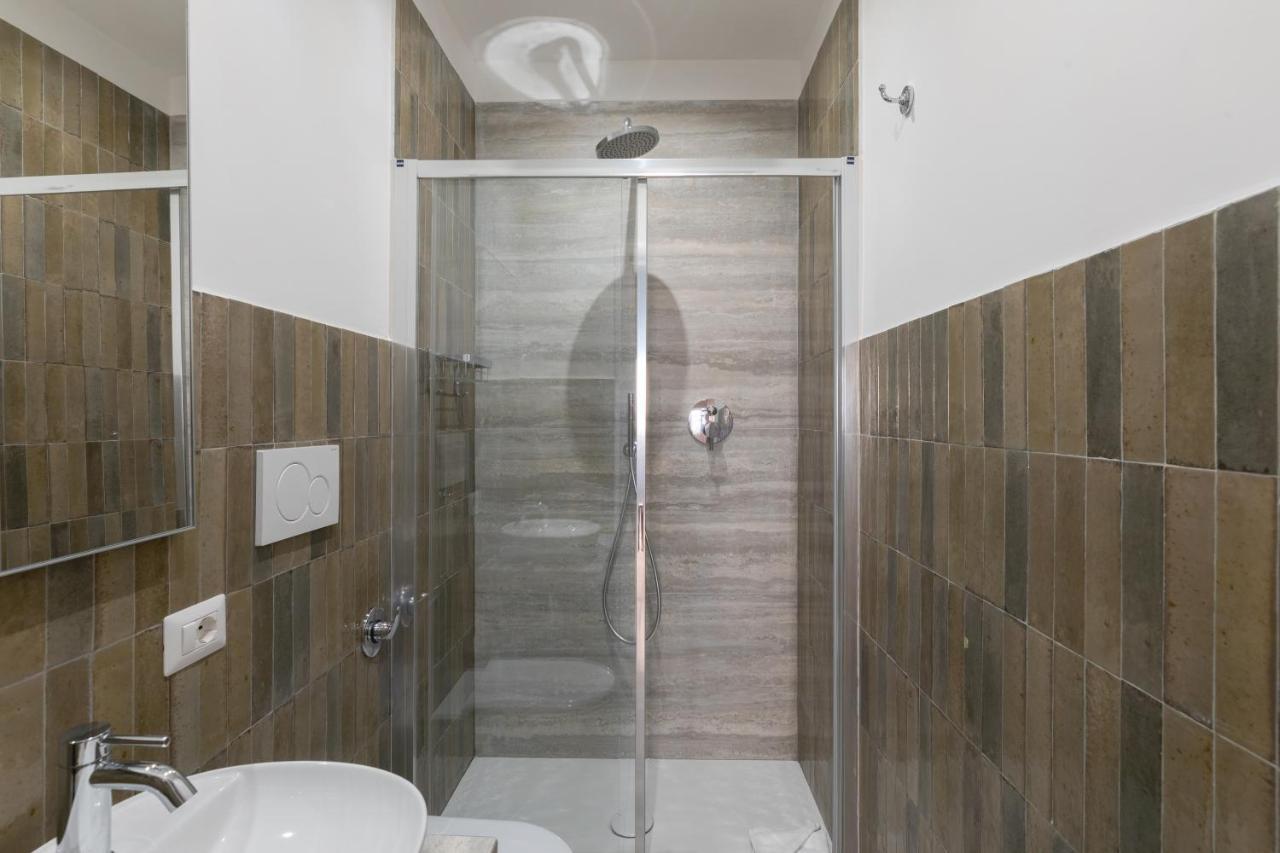 Charming Frattina - 2 Bathrooms New Apartment ローマ エクステリア 写真
